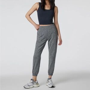 Vuori boyfriend dreamknit jogger